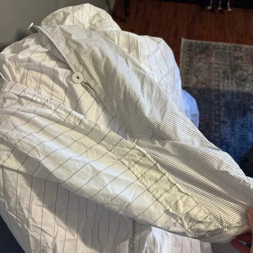 NEW West Elm White Queen Pin Stripe Duvet Cover. NO SHAMS